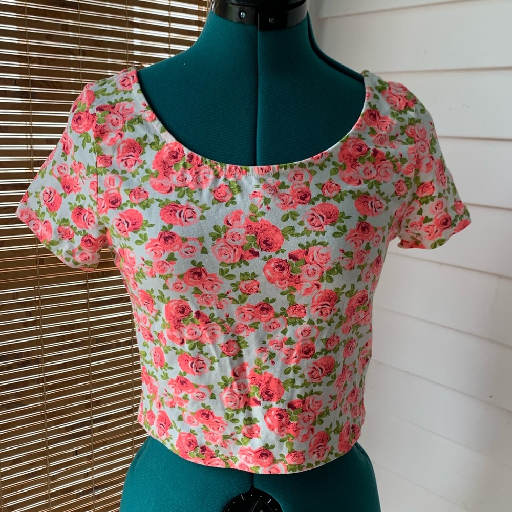 Floral crop top, medium